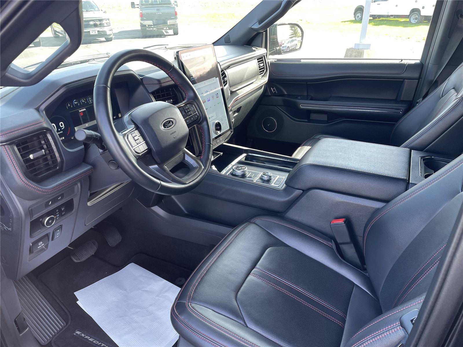Certified 2024 Ford Expedition Max Limited AWD/4WD image 9