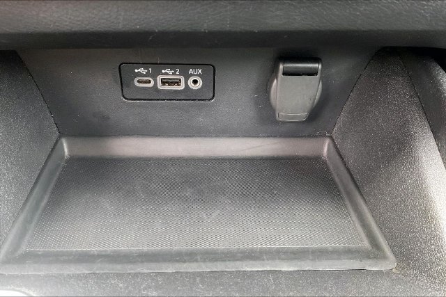 Used 2025 Nissan Altima 2.5 SV FWD image 34