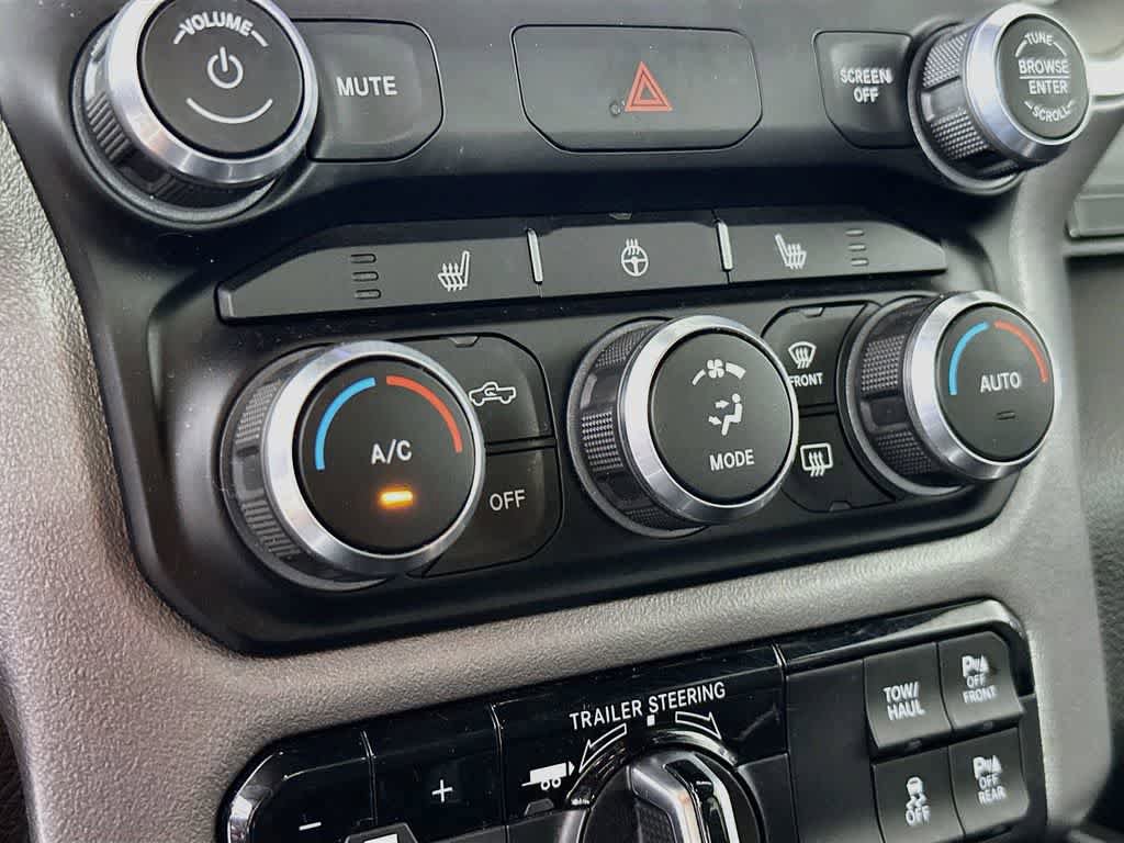 Used 2023 RAM 1500 Big Horn AWD/4WD image 18