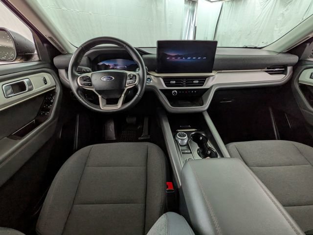 Certified 2025 Ford Explorer Active AWD/4WD image 10