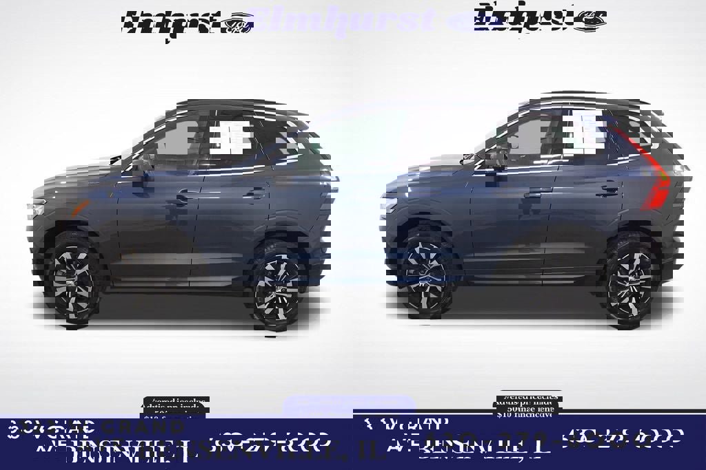 Used 2023 Volvo XC60 B5 Core image 2