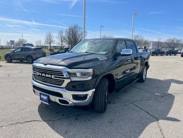 Used 2022 RAM 1500 Laramie AWD/4WD image 3