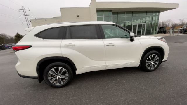 Used 2021 Toyota Highlander XLE image 10