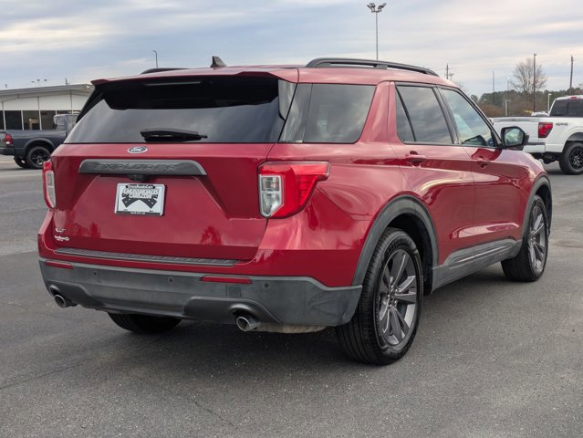 Certified 2022 Ford Explorer XLT w/ Equipment Group 202A image 6