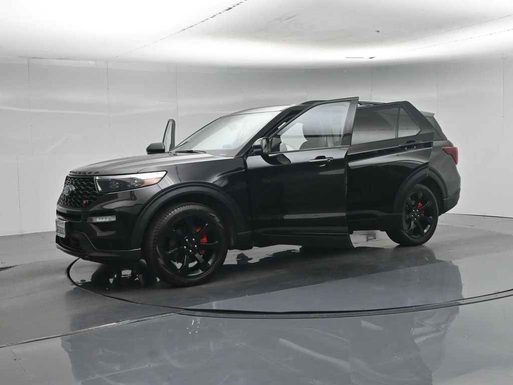 Certified 2023 Ford Explorer ST w/ Equipment Group 401A AWD/4WD image 5
