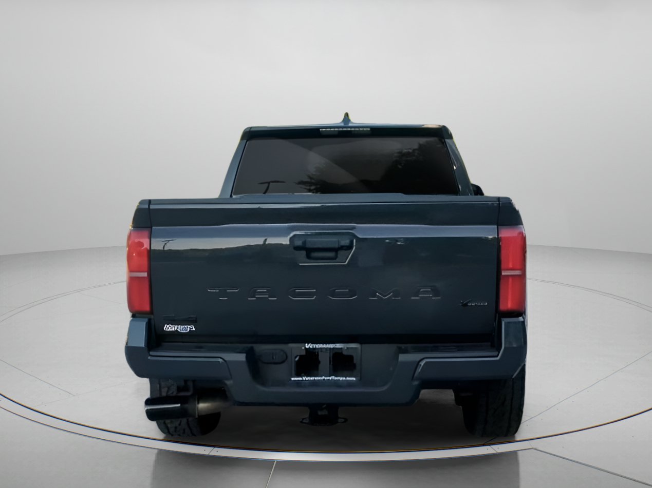 Used 2025 Toyota Tacoma SR5 AWD/4WD image 24