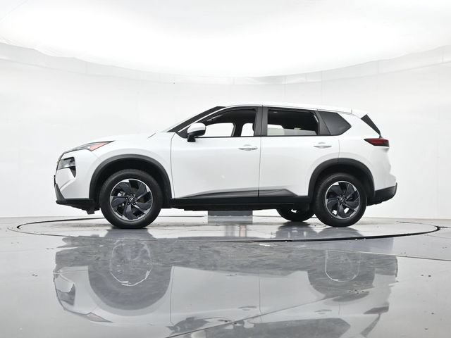 Used 2024 Nissan Rogue SV AWD/4WD image 39