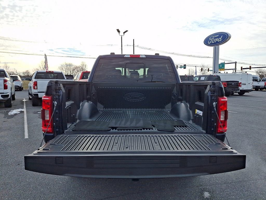 Certified 2022 Ford F150 XLT w/ Equipment Group 302A High image 29