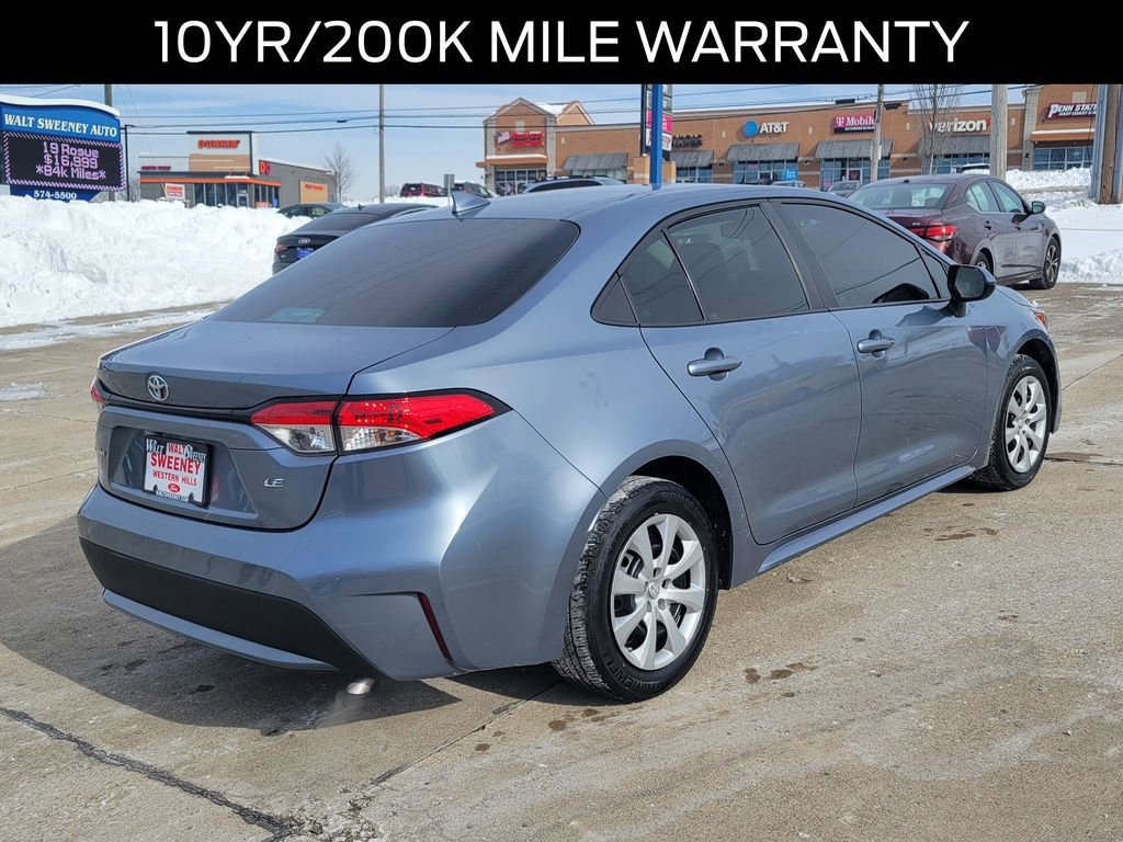Used 2021 Toyota Corolla LE image 4