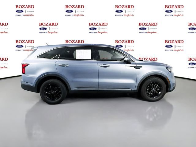 Used 2021 Kia Sorento LX image 9
