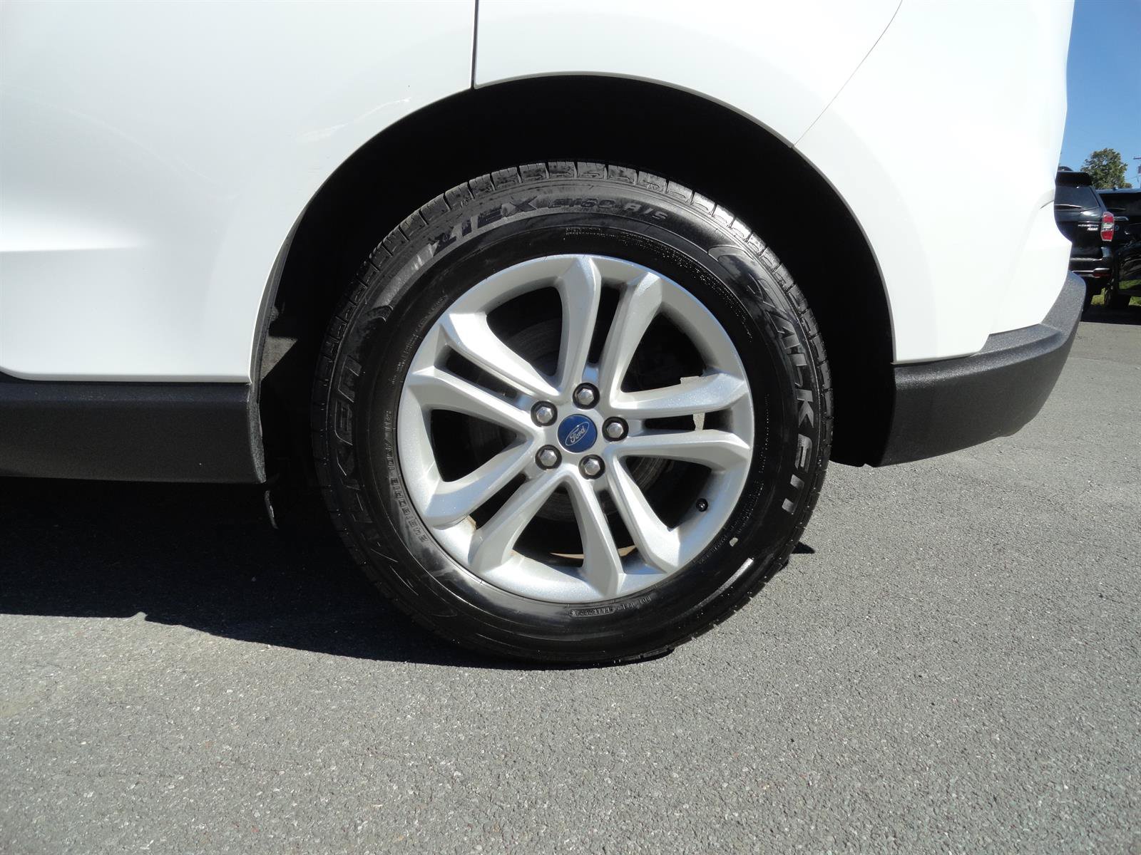 Certified 2020 Ford Edge SEL AWD/4WD image 9