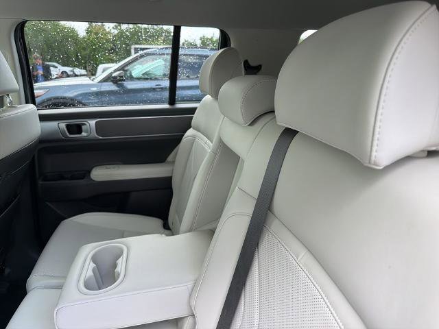Used 2026 Hyundai Santa Fe SEL FWD image 11