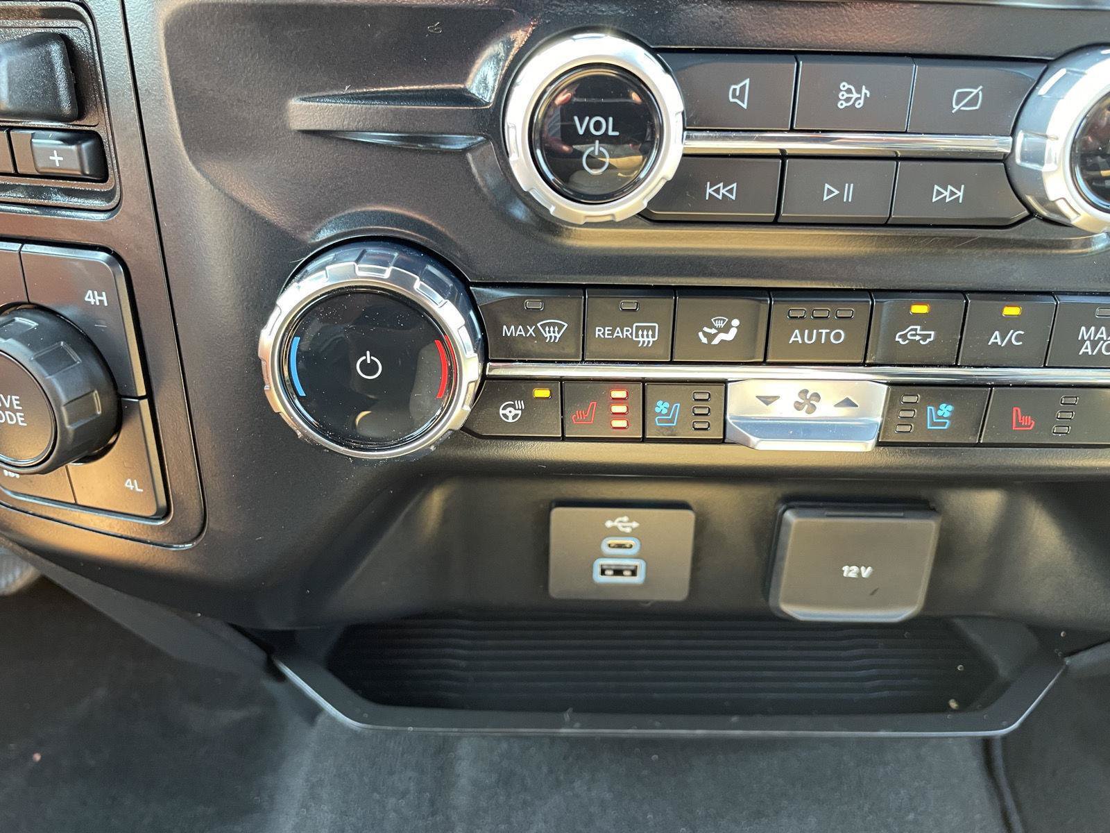 Certified 2024 Ford F250 Lariat w/ Chrome Package AWD/4WD image 28