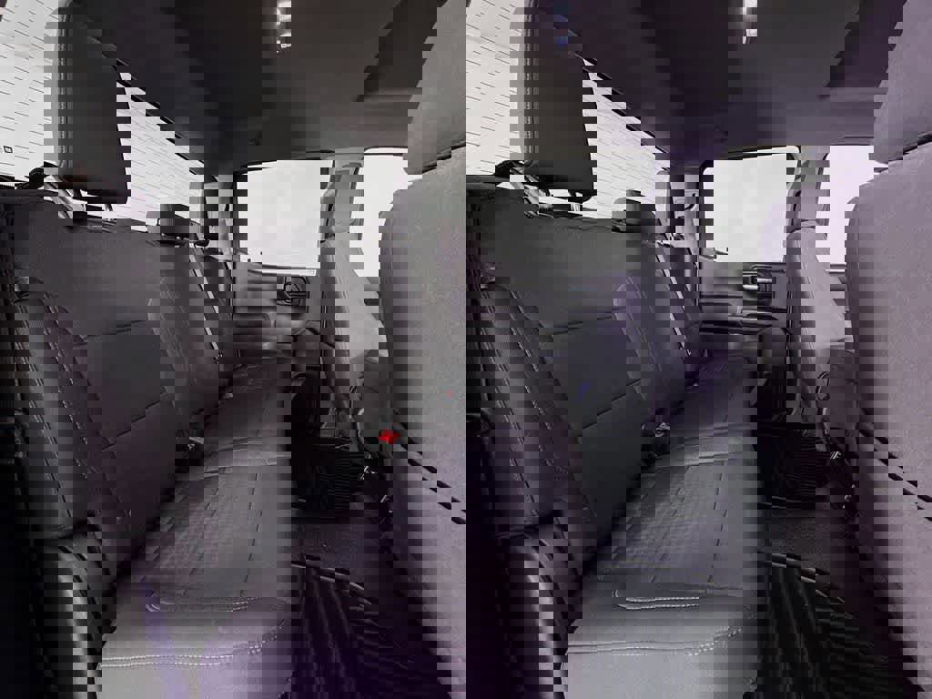 Used 2022 Chevrolet Silverado 1500 Custom Trail Boss image 30