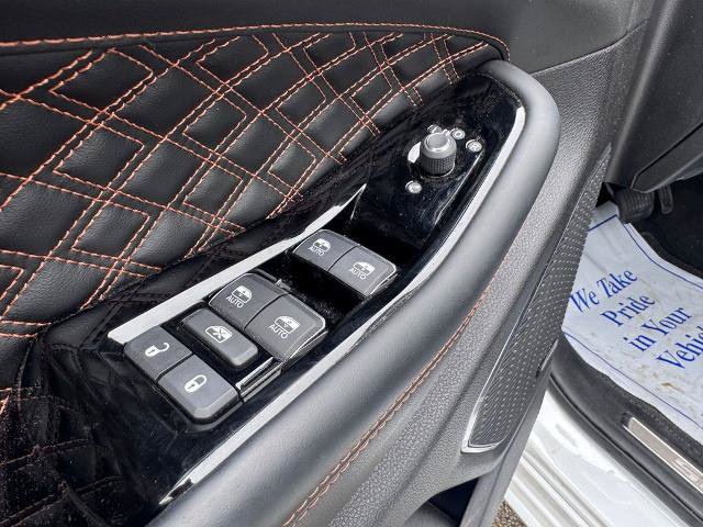 Used 2024 Jeep Grand Cherokee Summit w/ Adv Protech Group IV AWD/4WD image 21