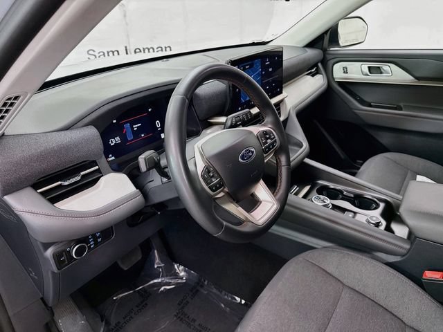 Certified 2025 Ford Explorer Active AWD/4WD image 9
