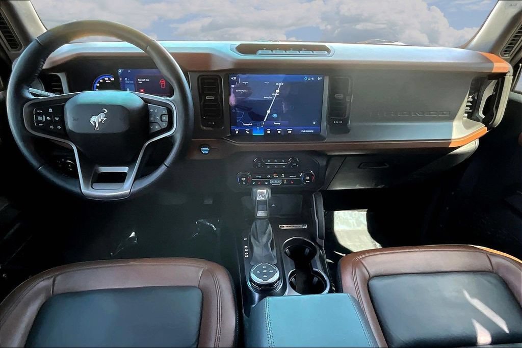 Certified 2024 Ford Bronco Outer Banks w/ Sasquatch Package AWD/4WD image 9