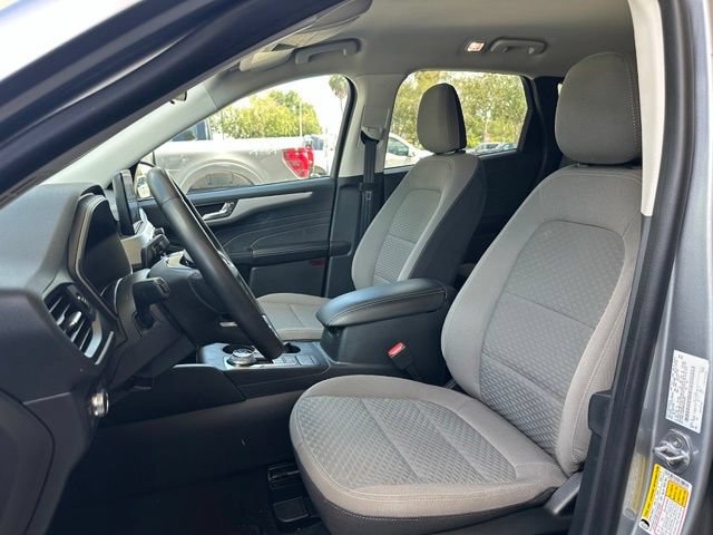 Certified 2021 Ford Escape SE w/ SE Sport Appearance Package FWD image 14