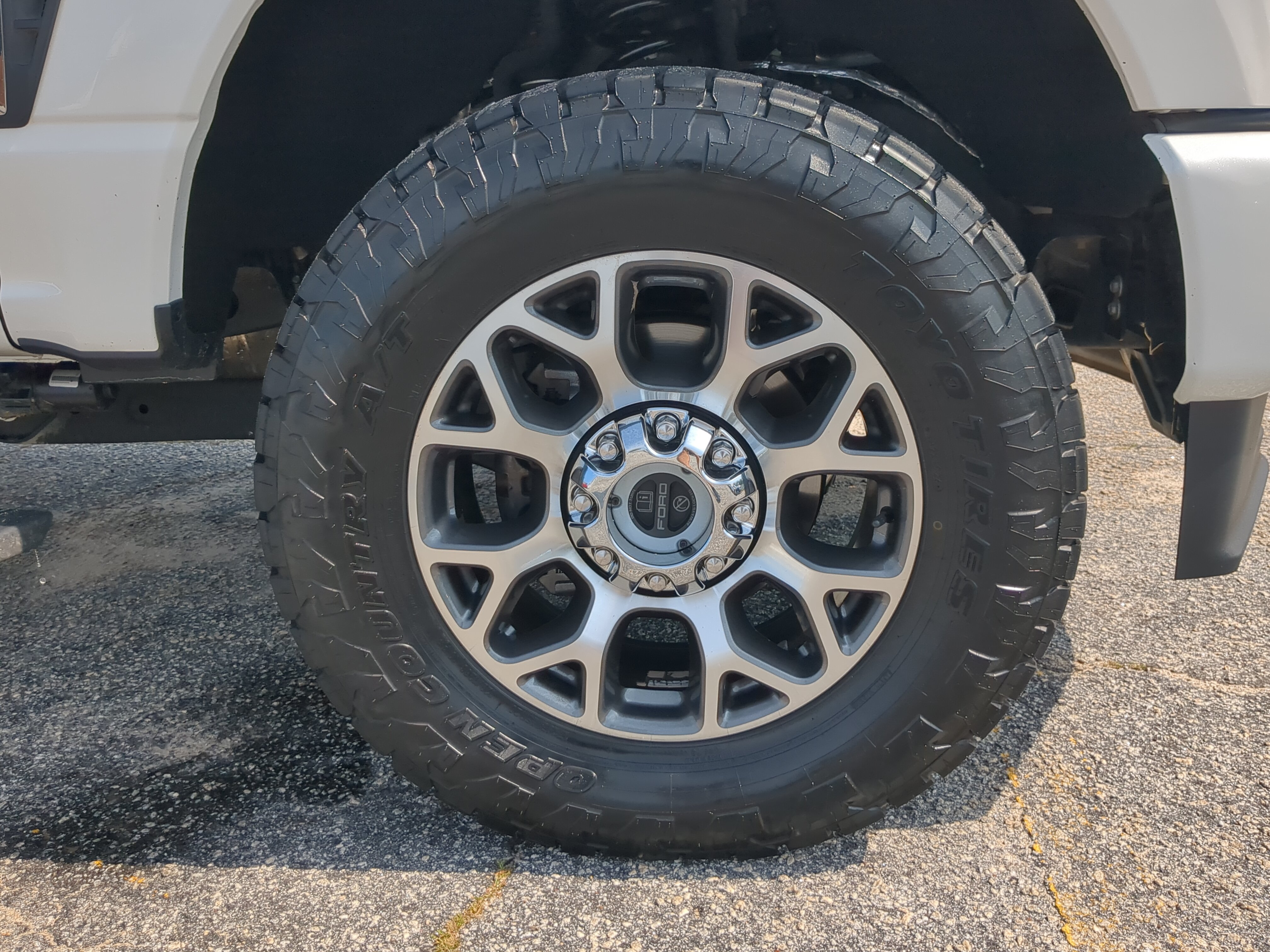 Certified 2024 Ford F350 Platinum AWD/4WD image 9