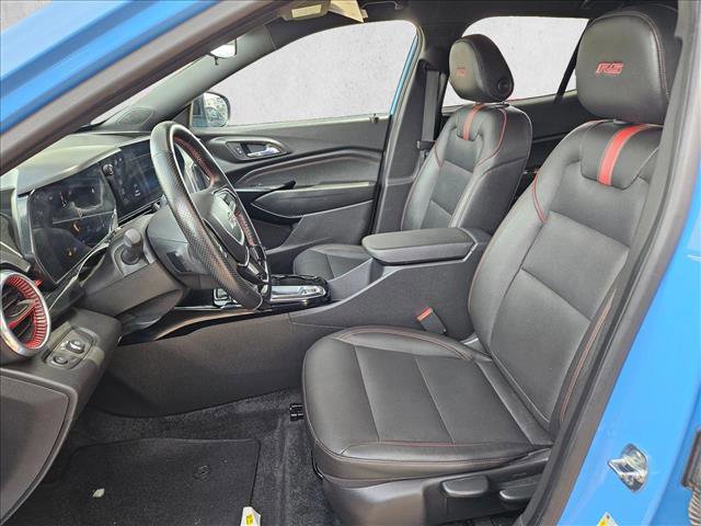 Used 2024 Chevrolet Trax RS w/ Driver Confidence Package FWD image 17