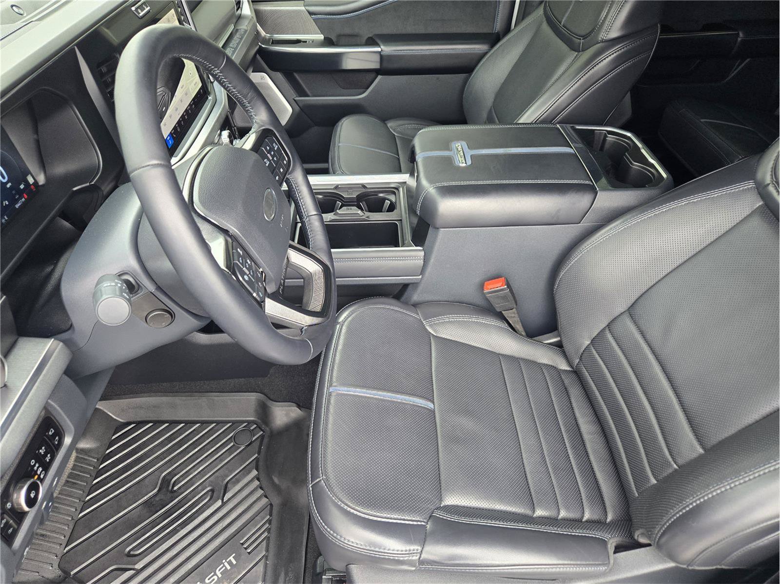 Certified 2025 Ford F250 Platinum AWD/4WD image 13