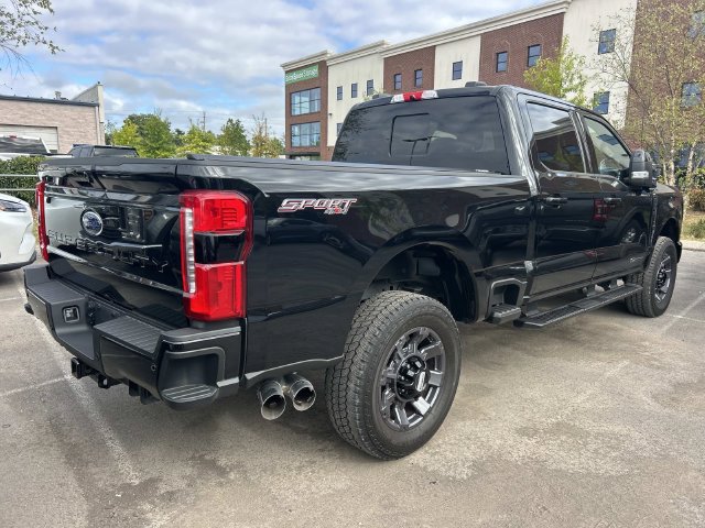 Certified 2024 Ford F350 Lariat w/ Lariat Ultimate Package AWD/4WD image 7