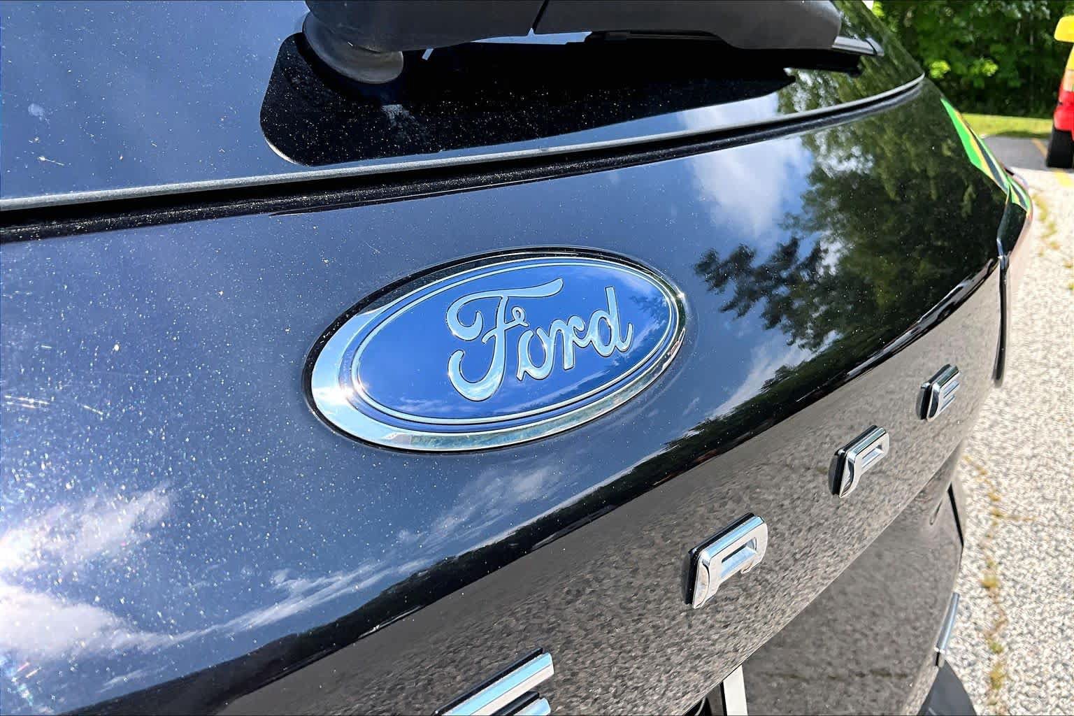 Certified 2020 Ford Escape SE AWD/4WD image 33