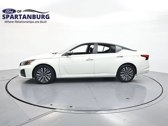 Used 2025 Nissan Altima 2.5 SV FWD image 4