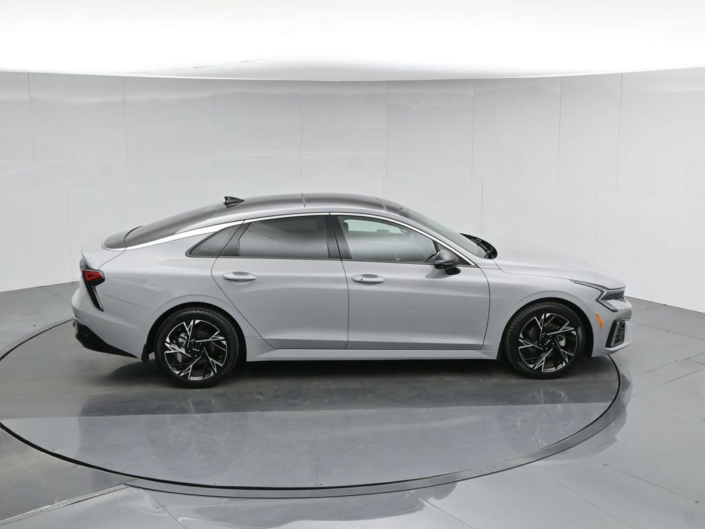 Used 2025 Kia K5 GT-Line w/ GT-Line Premium Package image 9
