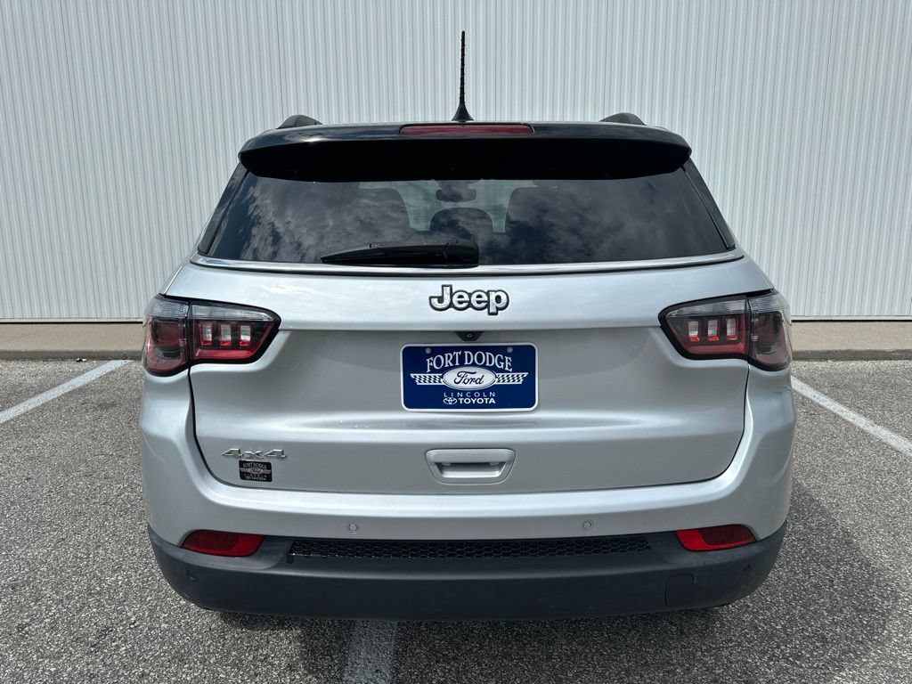 Used 2025 Jeep Compass Limited AWD/4WD image 6