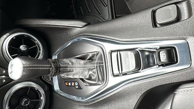 Used 2021 Chevrolet Camaro SS image 25