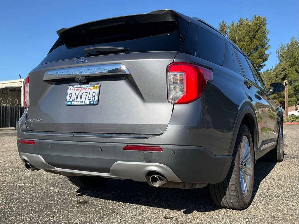 Certified 2021 Ford Explorer Limited w/ Equipment Group 301A image 12