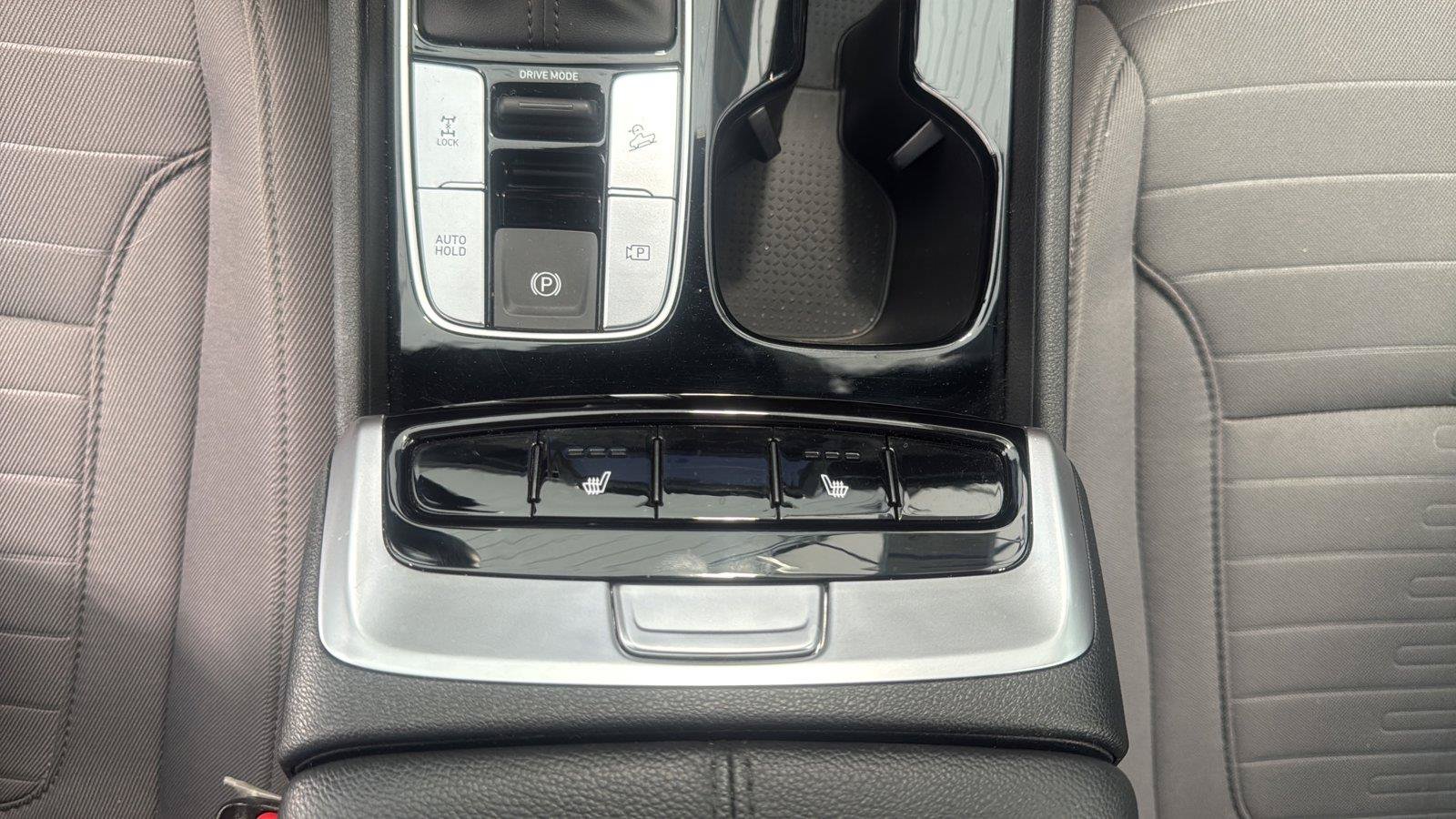 Used 2023 Hyundai Santa Cruz SEL Premium AWD/4WD image 26