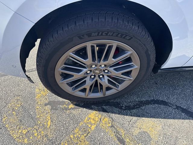 Certified 2025 Ford Expedition Platinum w/ Stealth Performance Package AWD/4WD image 15