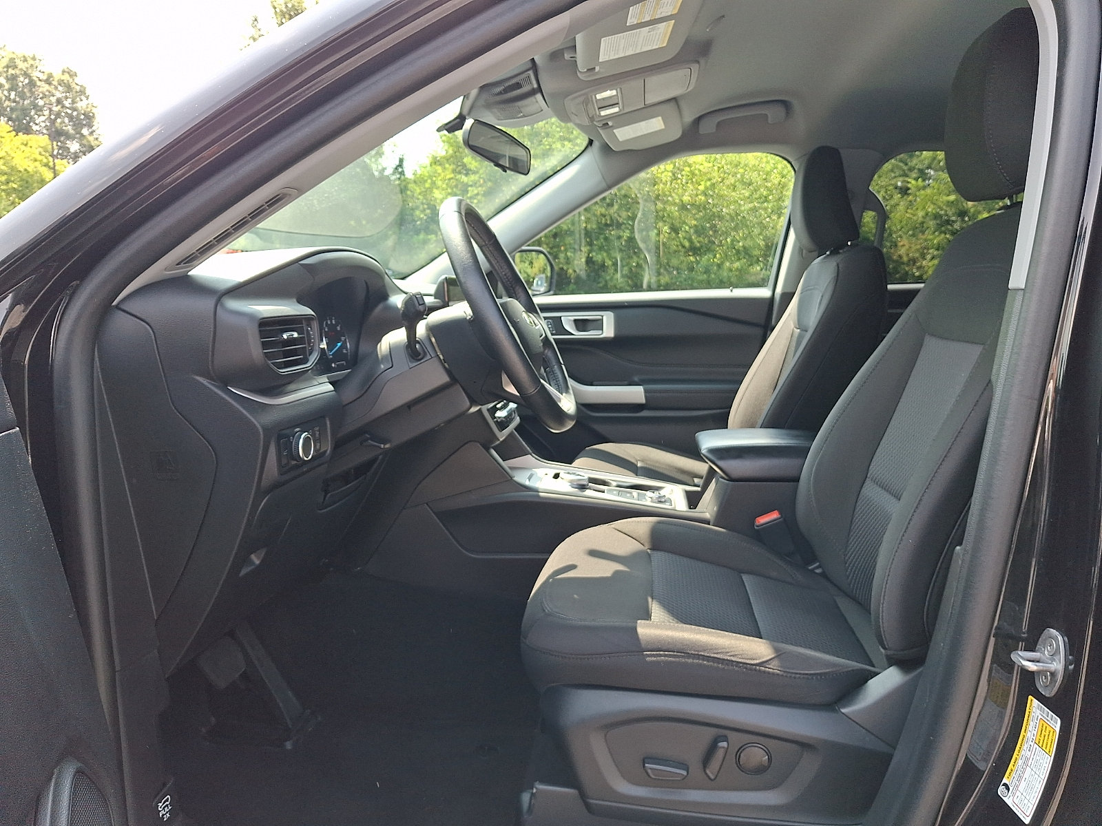 Certified 2023 Ford Explorer XLT AWD/4WD image 14