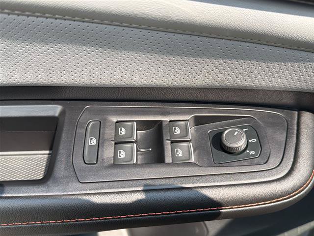Used 2024 Volkswagen Atlas Peak Edition SEL AWD/4WD image 18