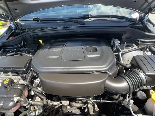 Used 2020 Jeep Grand Cherokee Altitude AWD/4WD image 11