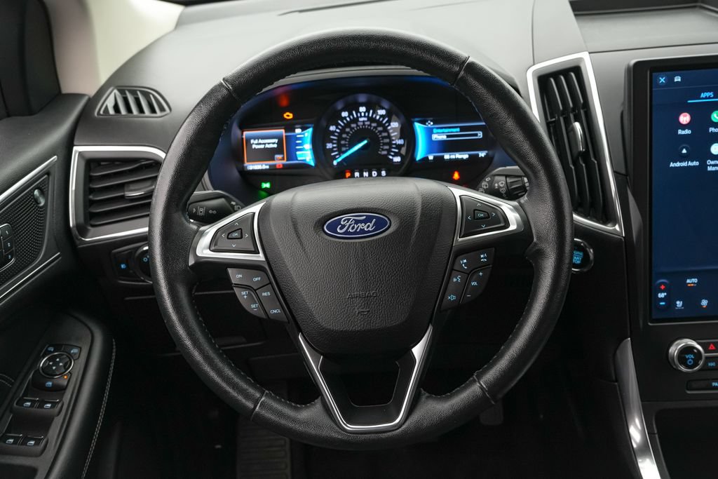 Certified 2023 Ford Edge Titanium AWD/4WD image 13