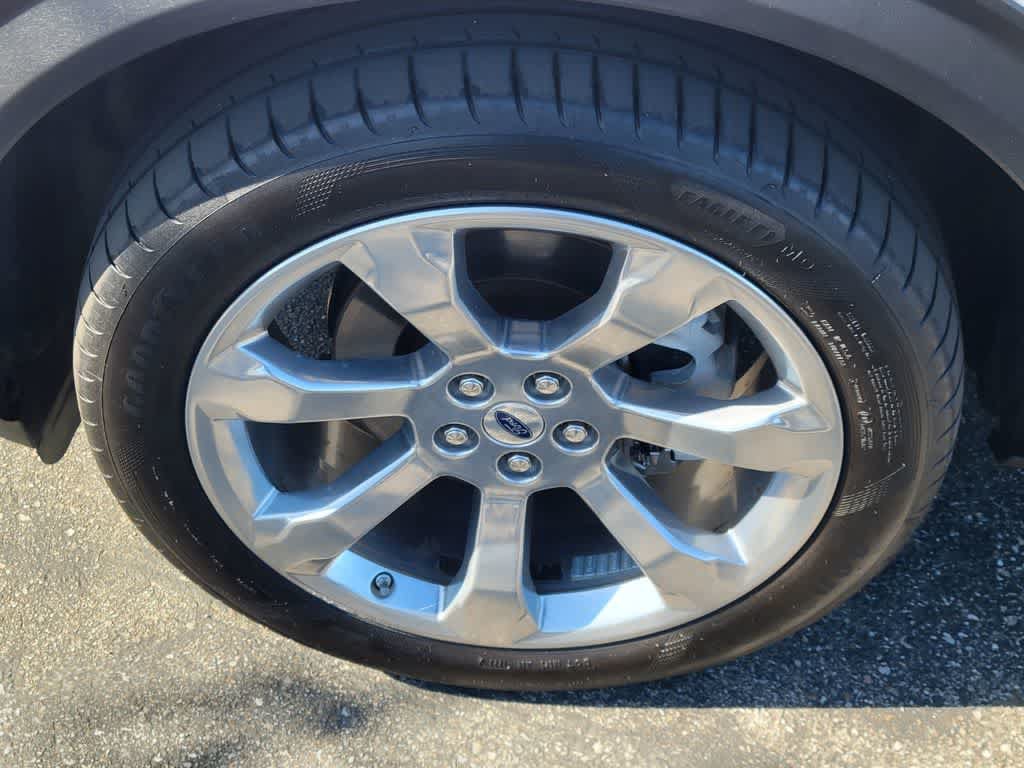 Certified 2020 Ford Explorer Platinum w/ Premium Technology Package AWD/4WD image 10