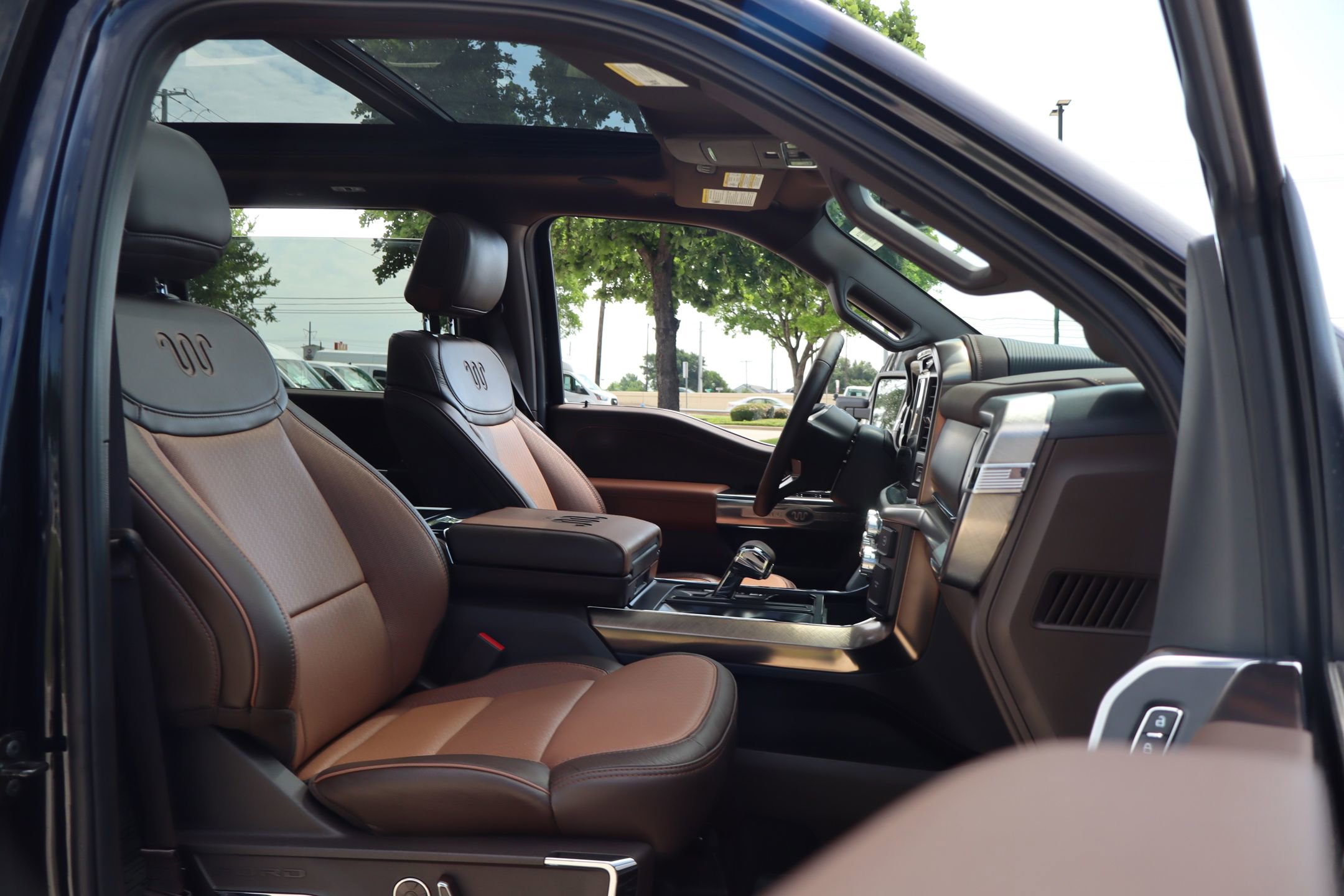 Certified 2025 Ford F150 King Ranch w/ FX4 Off-Road Package AWD/4WD image 31