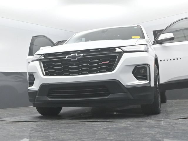 Used 2022 Chevrolet Traverse RS AWD/4WD image 32