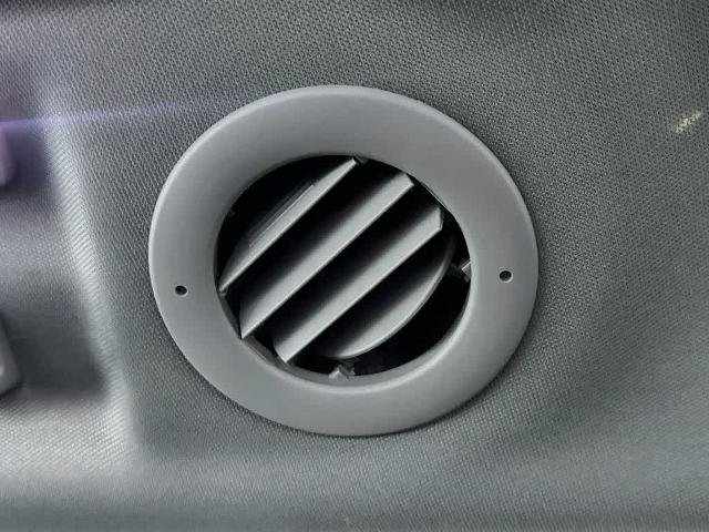 Certified 2023 Ford Explorer XLT RWD image 13