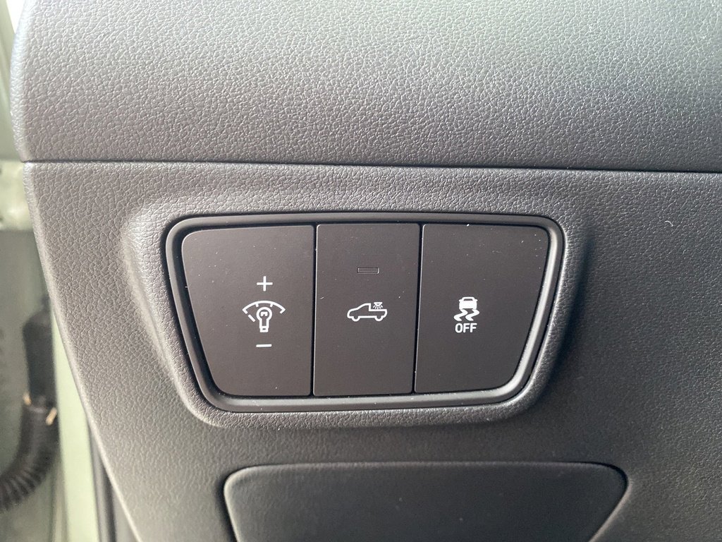 Used 2023 Hyundai Santa Cruz SEL image 23