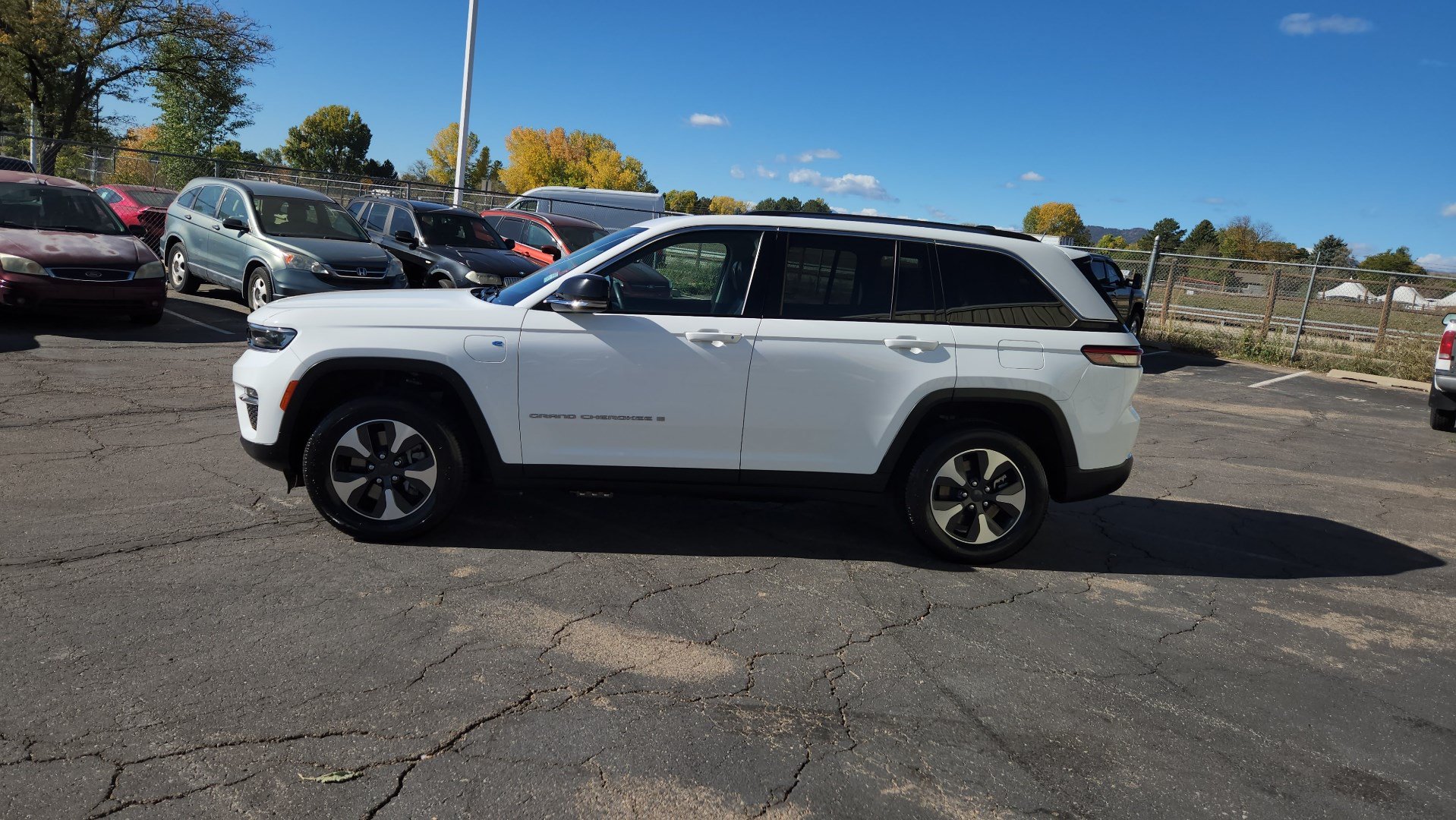 Used 2024 Jeep Grand Cherokee Limited 4xe AWD/4WD image 5