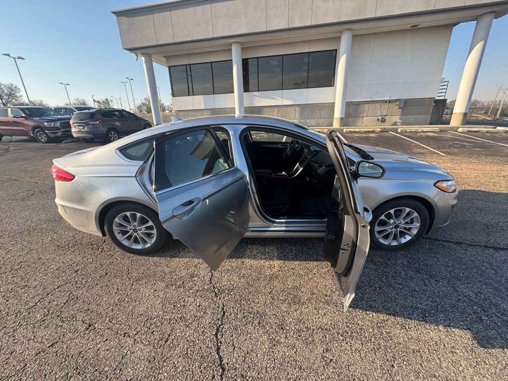 Certified 2020 Ford Fusion SE image 8