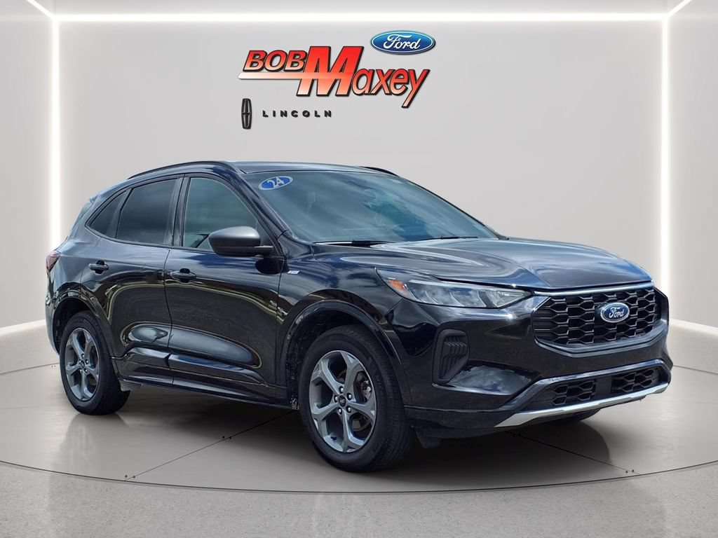 Certified 2024 Ford Escape ST-Line w/ Tech Pack #1 AWD/4WD image 3