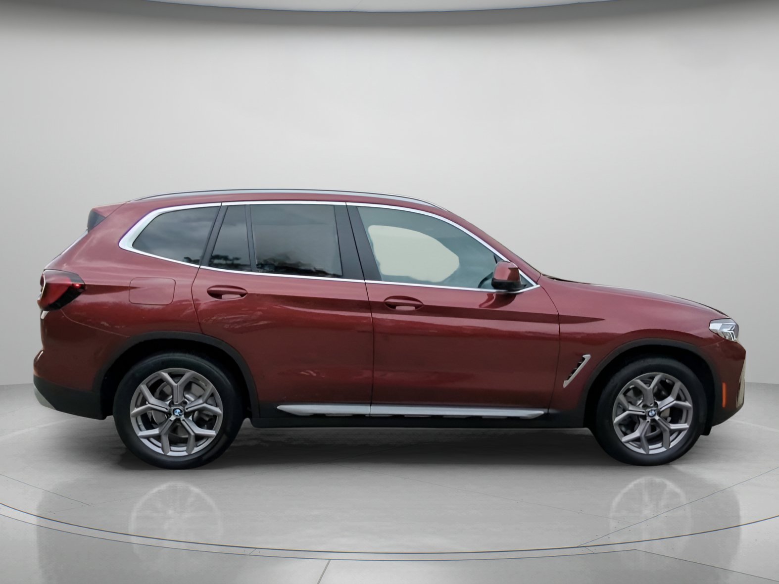 Used 2024 BMW X3 sDrive30i w/ Convenience Package RWD image 32