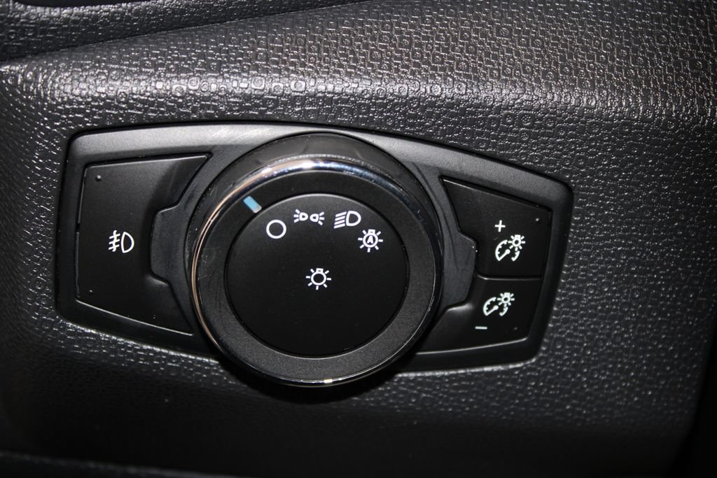 Certified 2020 Ford EcoSport SE w/ SE Convenience Package FWD image 31