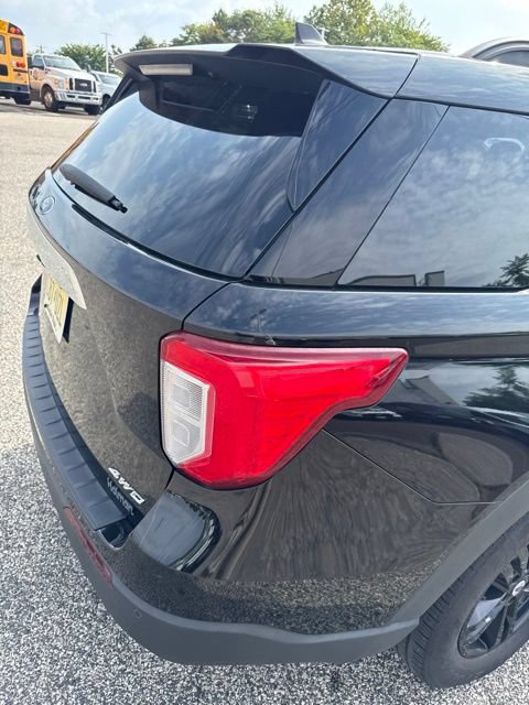 Certified 2022 Ford Explorer XLT AWD/4WD image 11