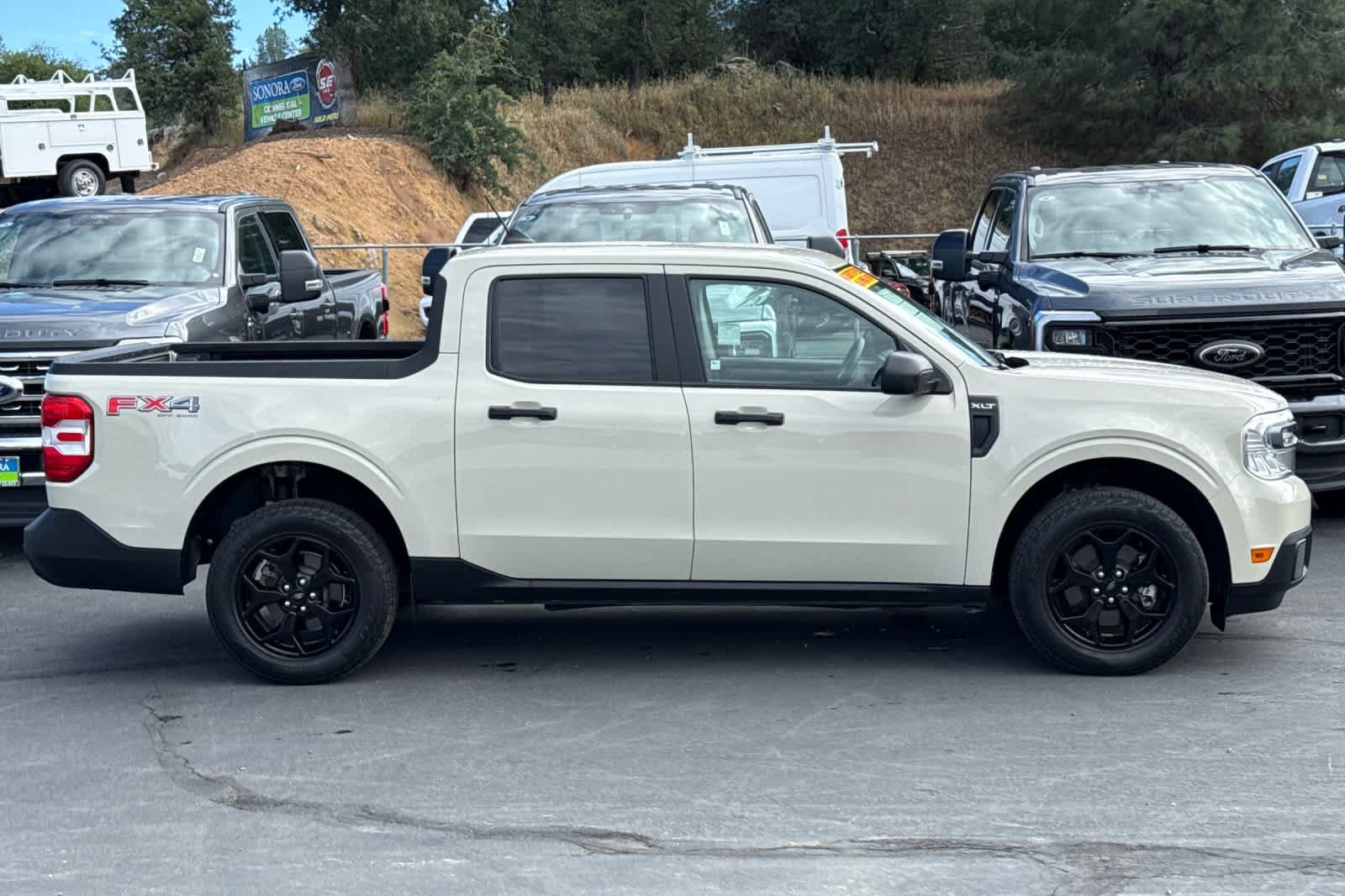 Certified 2024 Ford Maverick XLT w/ Equipment Group 300A Standard AWD/4WD image 3